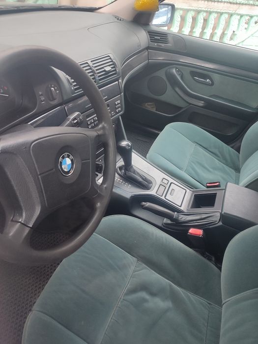 БМВ е39 продам...