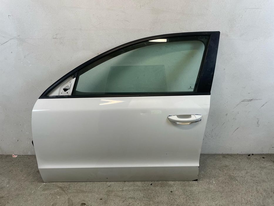 Skoda Superb II 08-15r Drzwi Lewe Przód