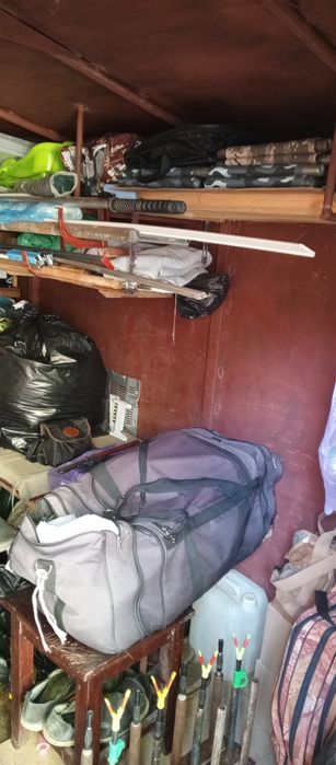 Цільно металевий сарай