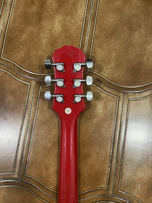 Guitarra Epiphone G-310