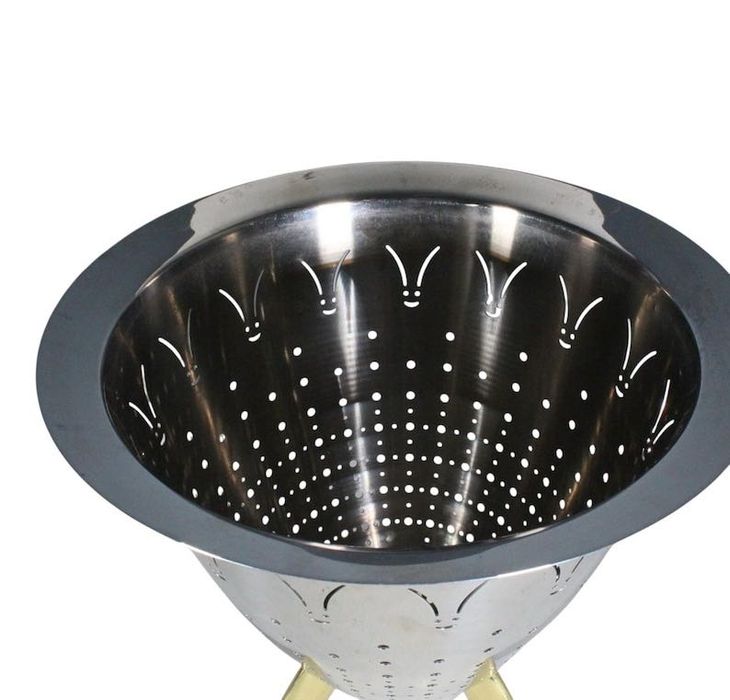 Durszlak stał nierdzewna projekt Philippe Starck Officina Alessi Max le Chinois 30 cm Włoski design