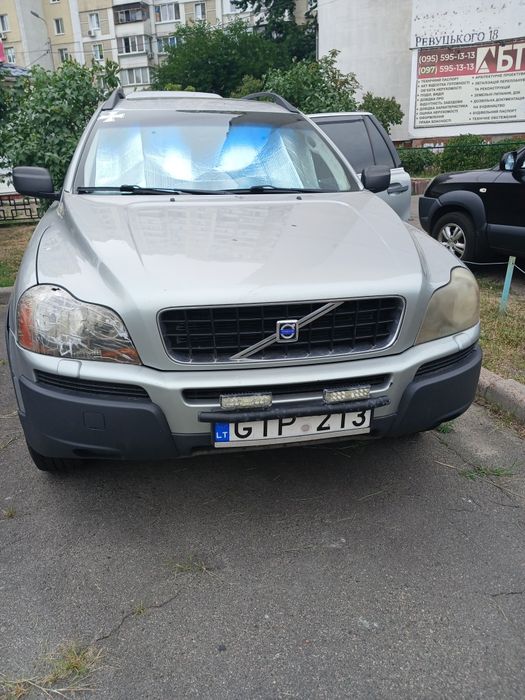 Продається Вольво ХС90 2003 р. 2.4 дизель. Нерозмитнена.