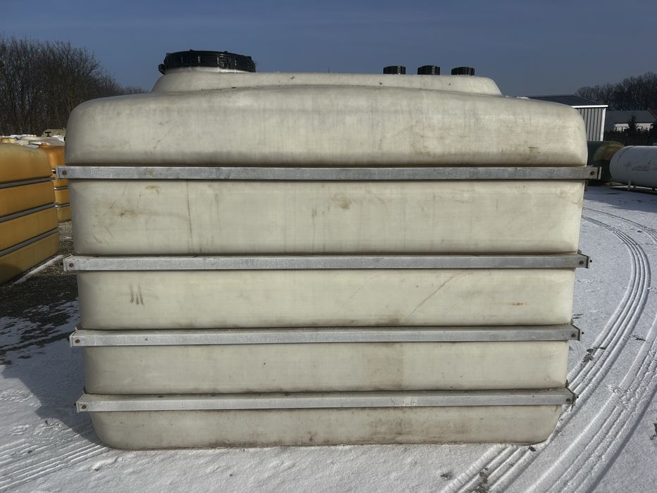 Zbiornik 4000l Biały Duży Właz Woda Przewierty Pluczka Trans ROBSON