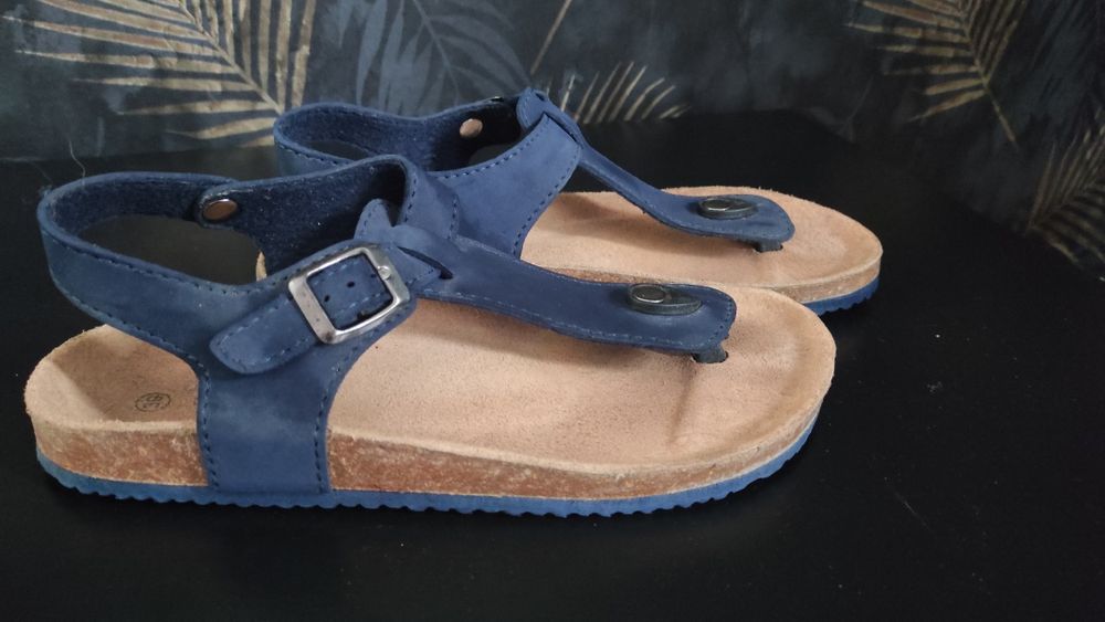 Sandały profilowane r 39 nowe