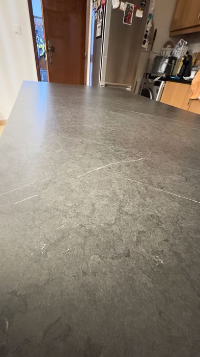 Mesa extensível efeito mármore preto