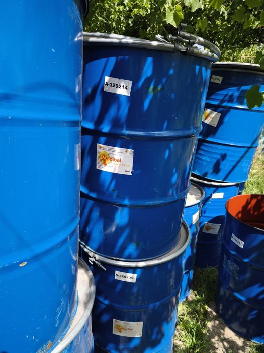 Бочки для меду, циліндричні під хомут