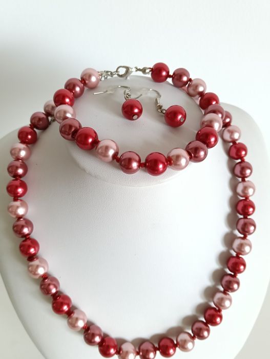 Naszyjnik z kolczykami i bransoletką