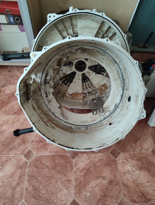 Продам запчасти на стиральную машину LG F 1056 MD