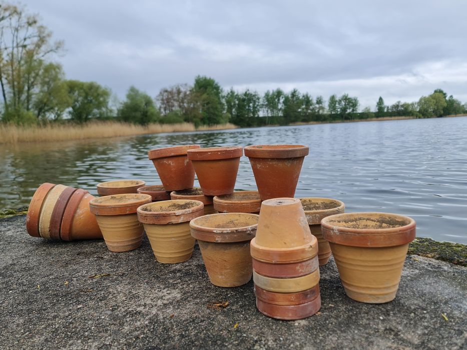 Doniczki gliniane 10 sztuk jako całość wzmacniane