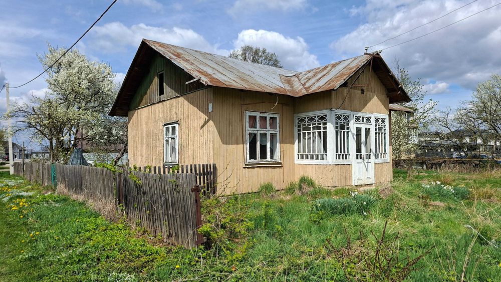 Будинок в Голині. Ділянка 18 сот