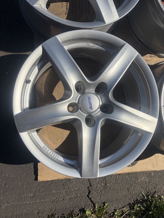 Felgi aluminiowe Alutec 8jx18 et52 5x130 otw. 71,6