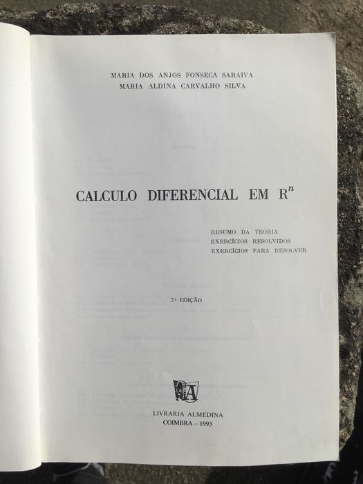 “Cálculo diferencial em Rn” de Maria Aldina Silva e Maria dos Anjos Sa