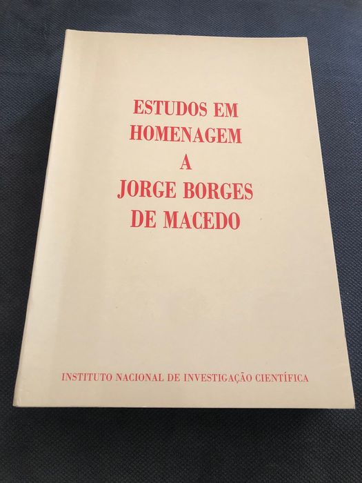Setenta e Cinco Anos no Mar / Centro de Estudos da Armada (1963)