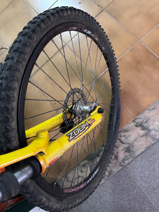 Bicicleta em alumínio