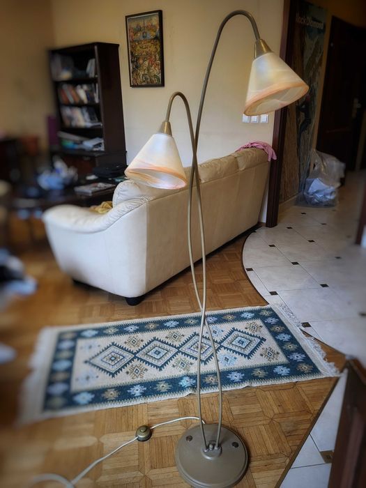 Lampa stojąca, sprawna, złota, dwa punkty, beżowa, stylowa