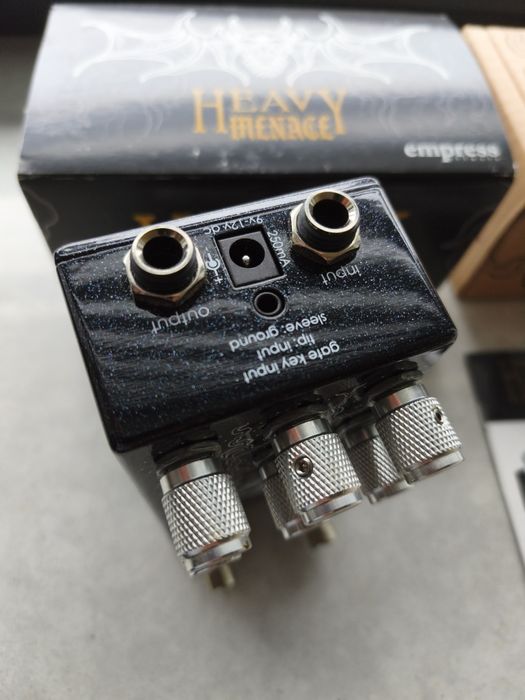Empress Effects Heavy Menace - przester