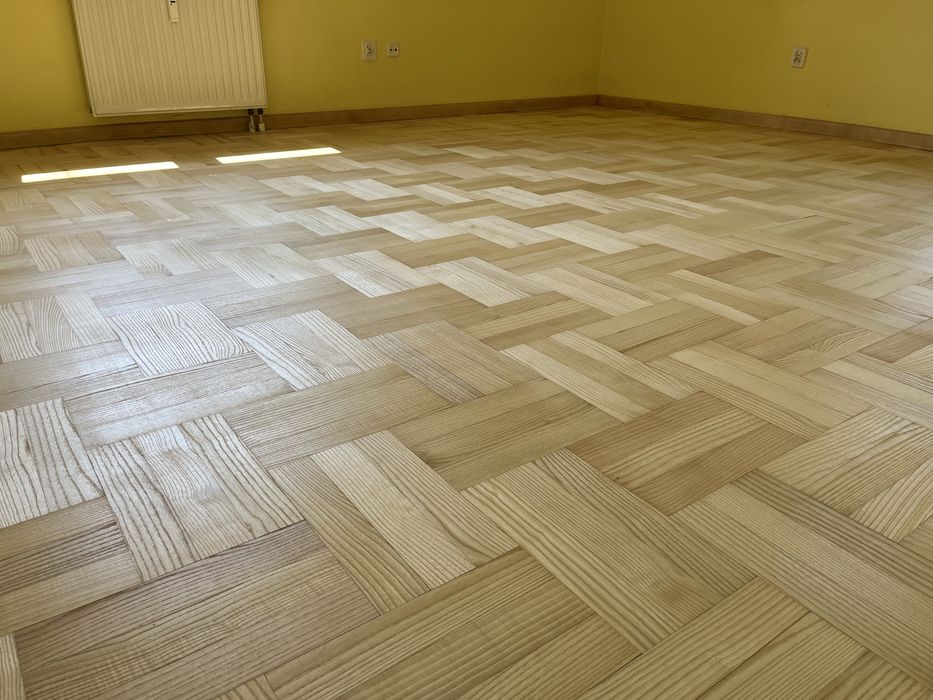 Cyklinowanie parkietów podłóg i schodów