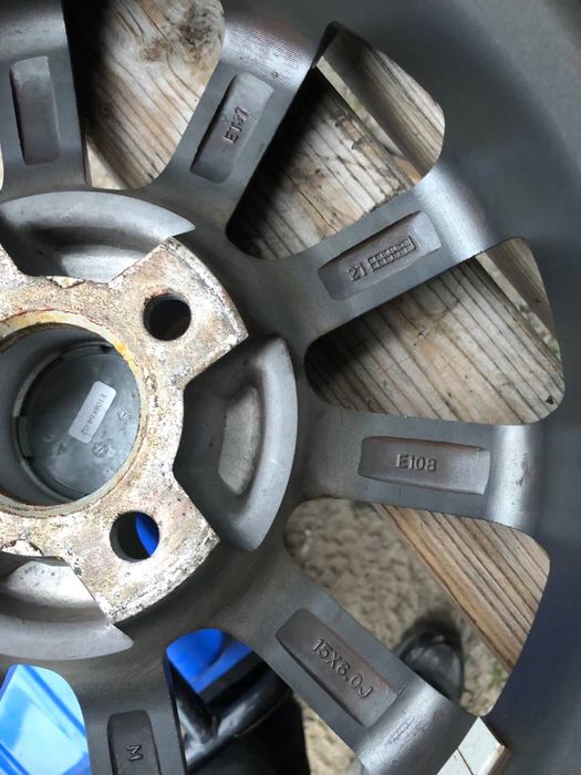 777 R15 4/100 Dia60,1 литые диски