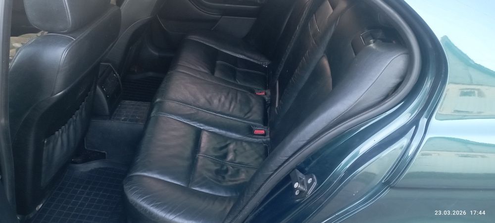 Продам БМВ е 39 М62 б35, решетка, скилет Ауди e-tron