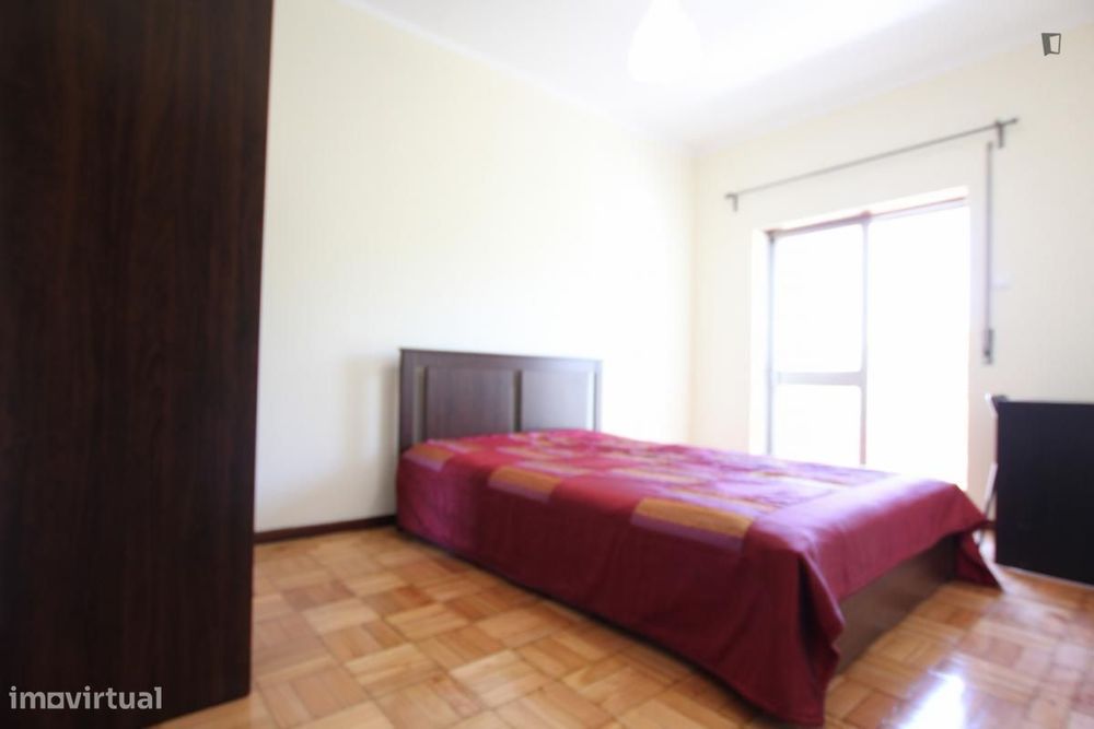 Quarto - localizado em Sé de Braga e São Lázaro Braga