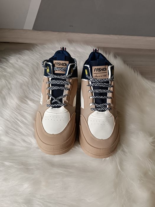 Черевики, ботинки