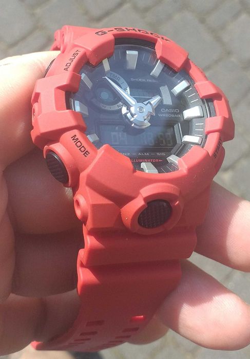 Zegarek Casio G-shock GA-700-4AER