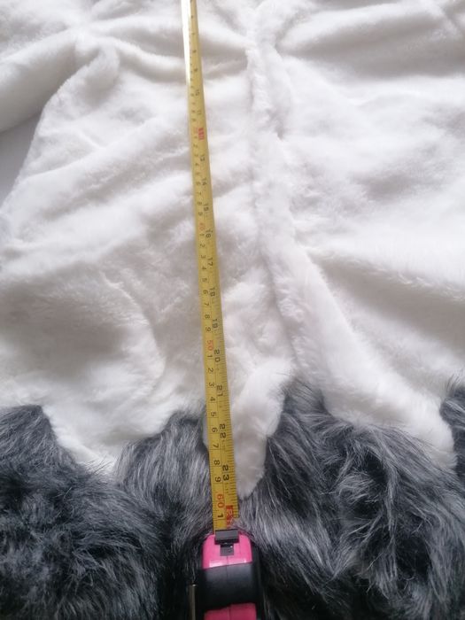 Białe furerko damskie