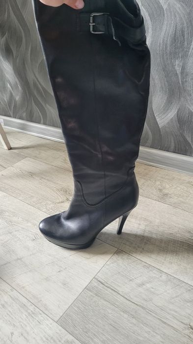 Продам осінні черевички