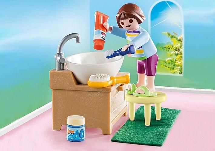 Girl with Playmobil Washbasin – NEW64297800832129120