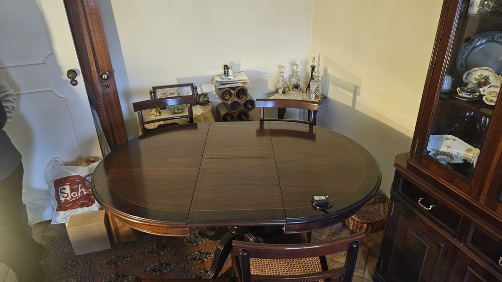 Conjunto Mesa + 4 cadeiras