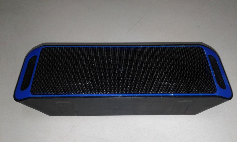 Портативна Bluetooth-колонка