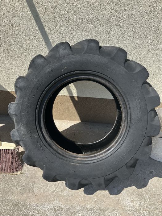 Opony Marki Solideal Backhoe 12.5/80-18 * 12PR