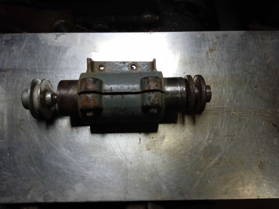 запчастини токарного станка корпус подшипника шкив протяжка сварочная