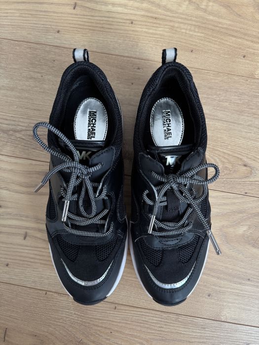 Оригінальні жіночі  кросівки  Michael Kors Octavia Trainer Tech Canvas Black