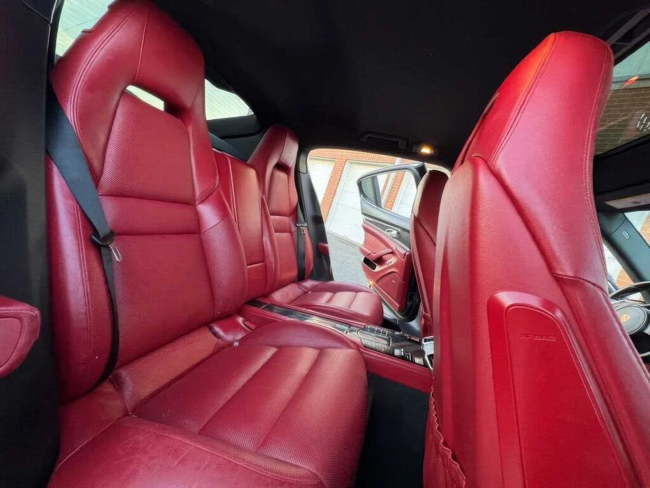 Porsche Panamera 4S      2015