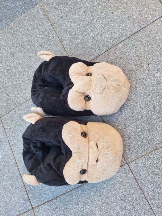 Pantufas formato Macaco