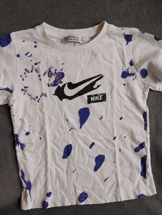 NIKE. Koszulka chłopięca.