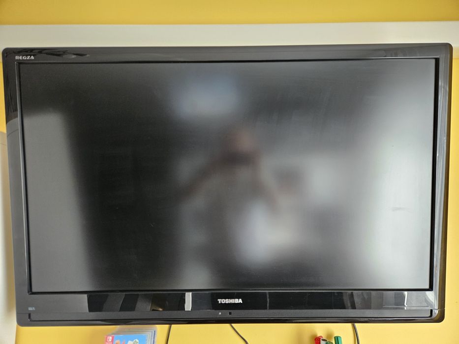 Telewizor LCD Toshiba 42" Model 42XV55PG
