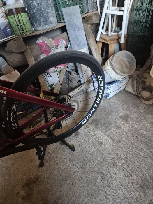 Vendo bicicleta  trek madone sl6 gen 7