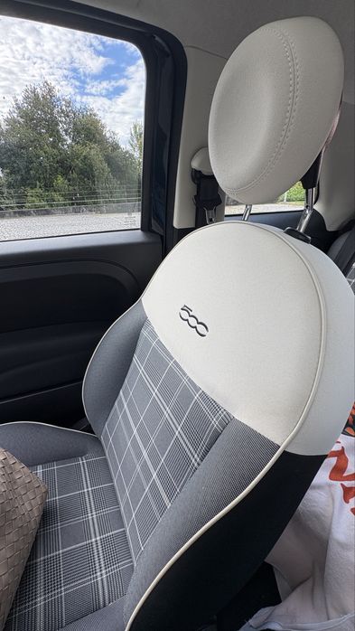 Fiat 500 Lounge Hybrid (dez 2020)