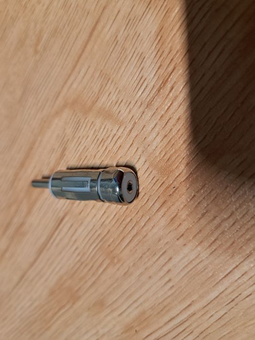 Adaptador / Ficha para Auto-Rádio (Carro)