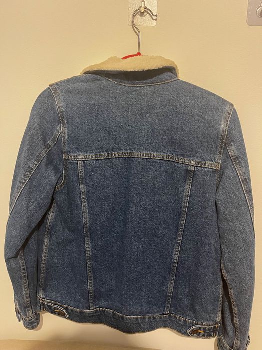 Casaco de ganga com pêlo (Bershka)