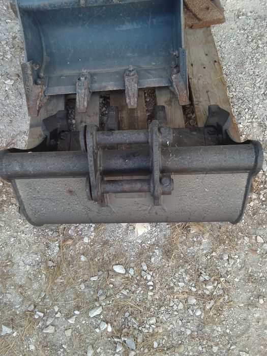 Baldes para escavadora até 2T