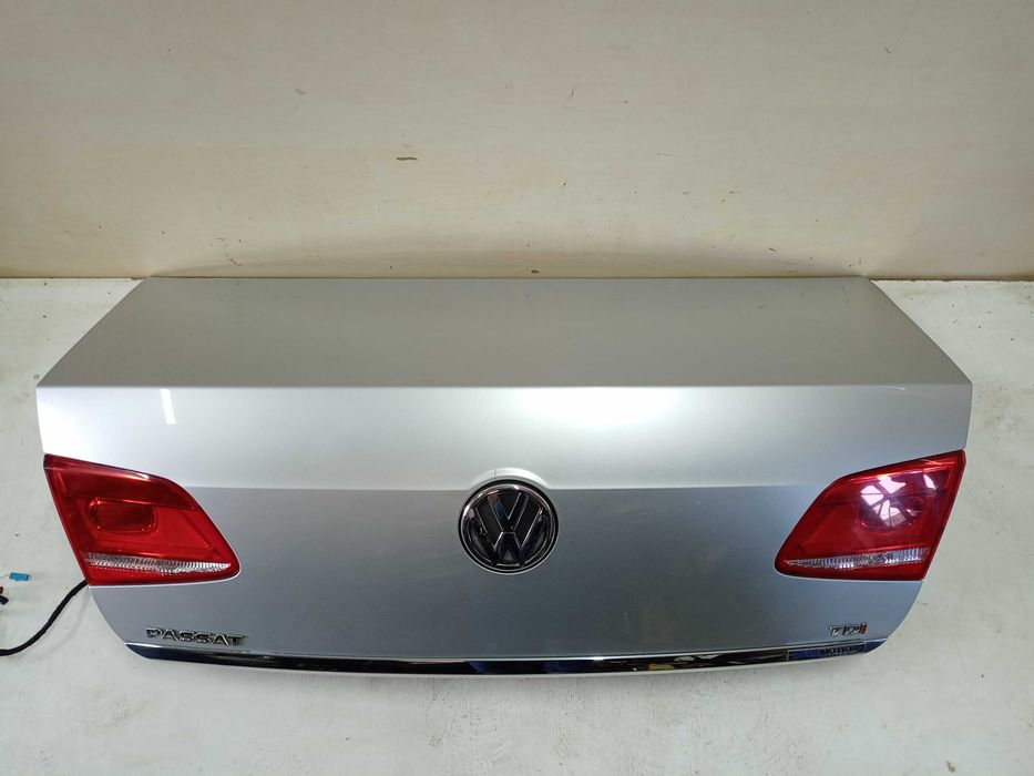 VW Volkswagen Passat B7 klapa bagażnika tył LA7W sedan kompletna