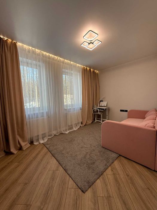 Продаж будинку мрії з потрійним видом опалення та сонячними панелями!