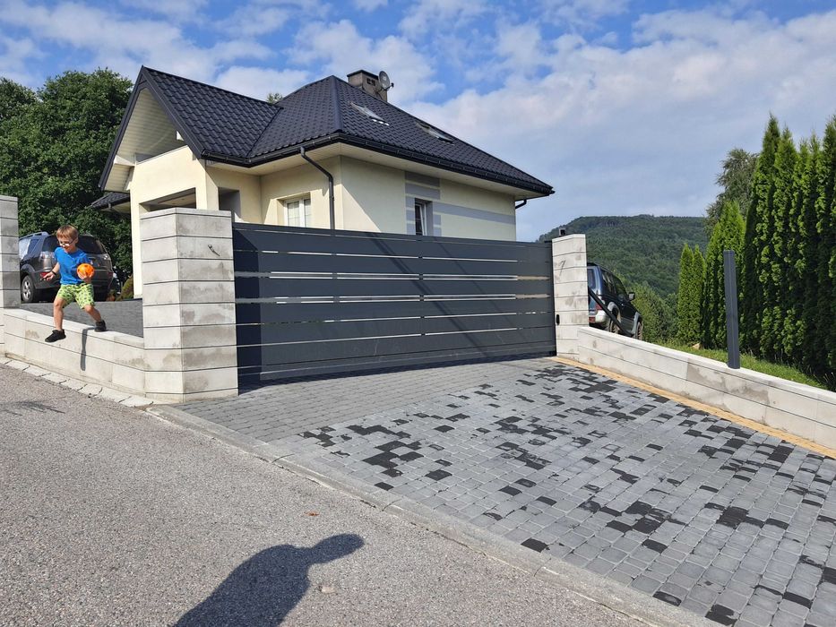 Bramy przesuwne, skrzydłowe, przęsła, barierki, aluminium