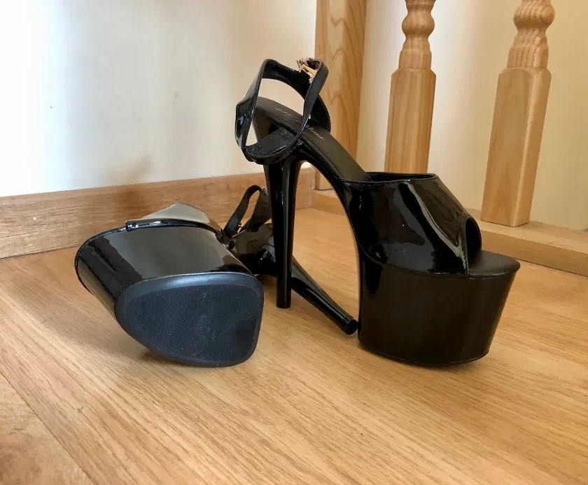 32/ OD RĘKI 37 Szklanki szpilki sandały gogo platformy 17cm czarne