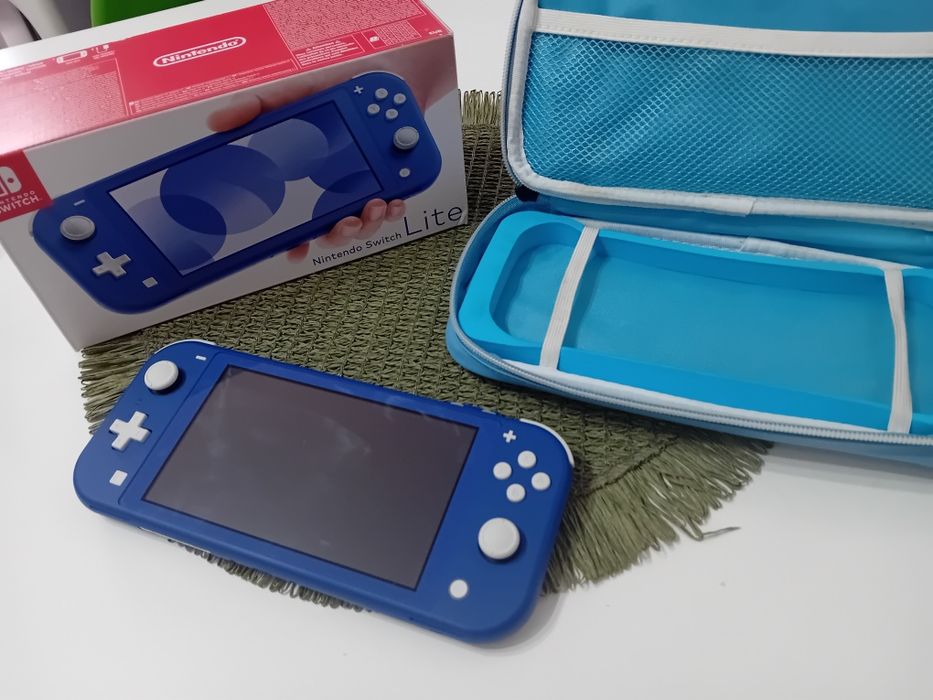 Nintendo Switch Lite mais estojo de transporte