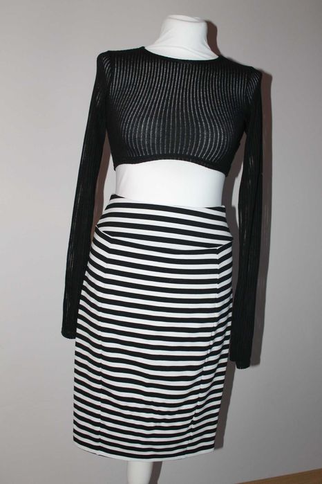 Spódnica F&F w czarnobiałe paski rozmiar 36