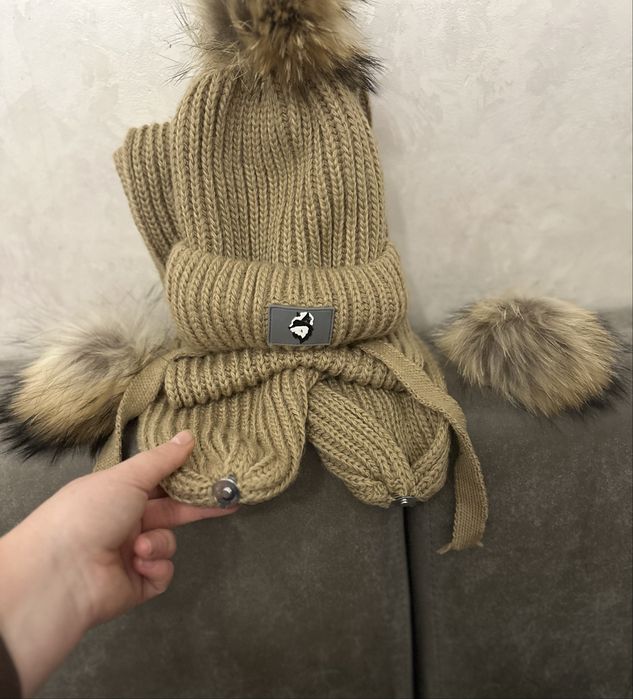 Шапка Вʼязка з натуральним помпоном